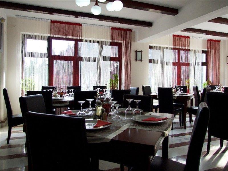Piscul Negru Hotel - Transfagarasan Cumpăna Exterior foto